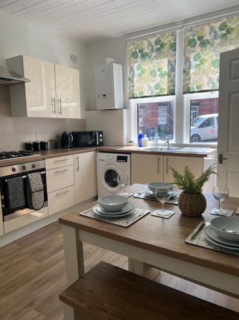 Moorfield Street Guesthouse Leeds  Buitenkant foto