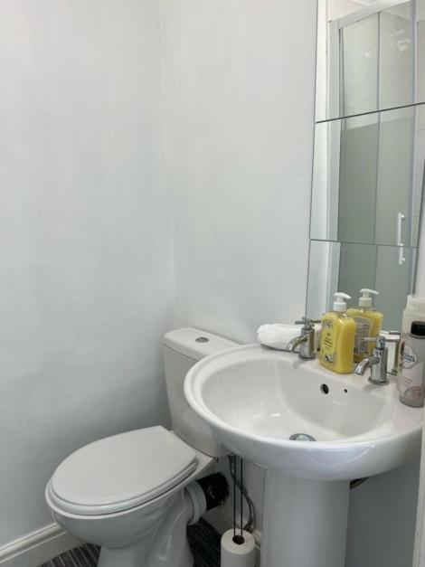 Moorfield Street Guesthouse Leeds  Buitenkant foto